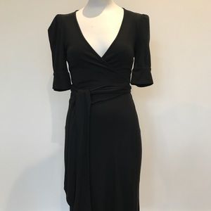 Diane Von Furstenberg classic wrap dress size 2